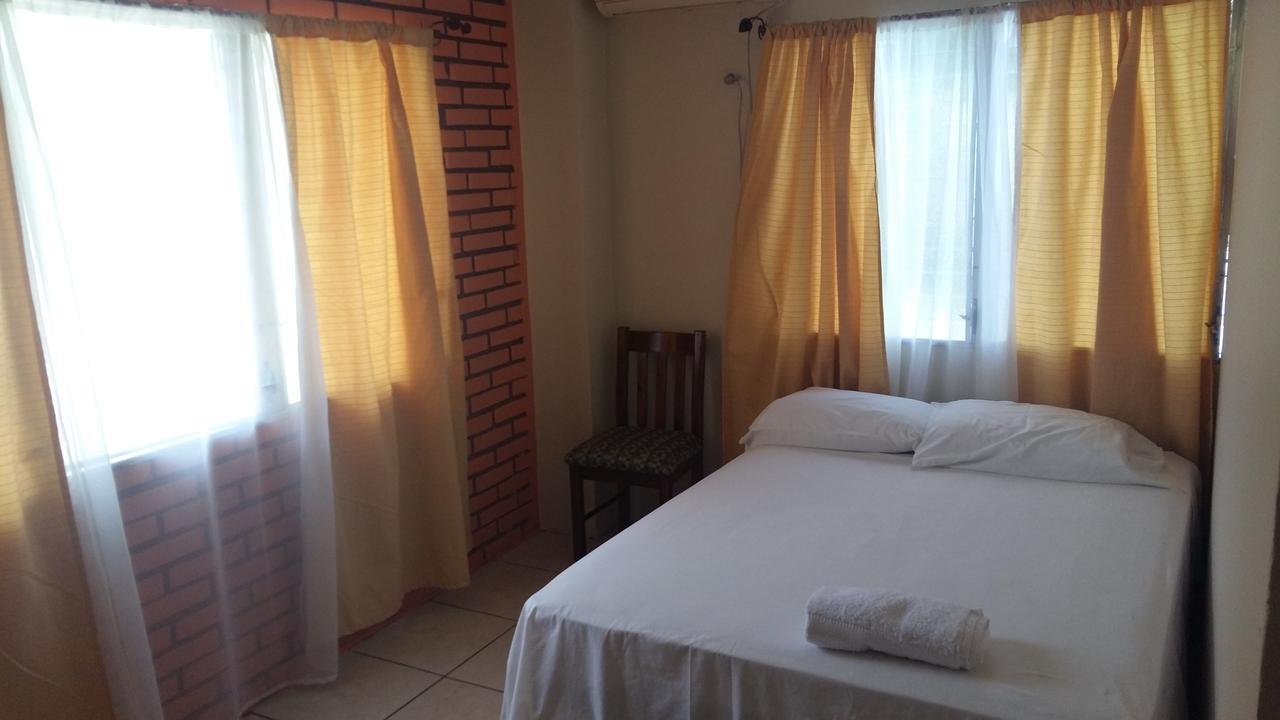 Hotel Casa Marina La Ceiba Buitenkant foto