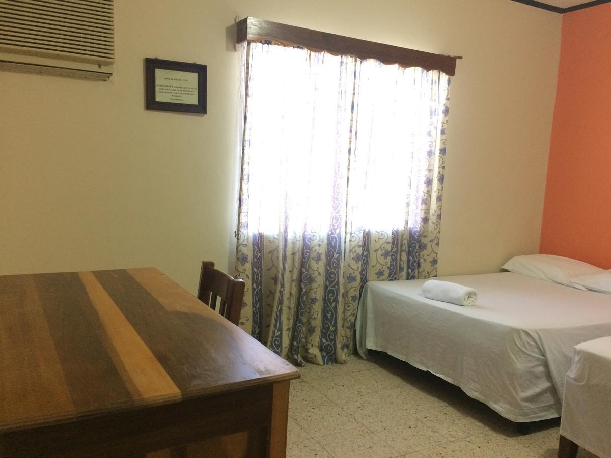 Hotel Casa Marina La Ceiba Buitenkant foto