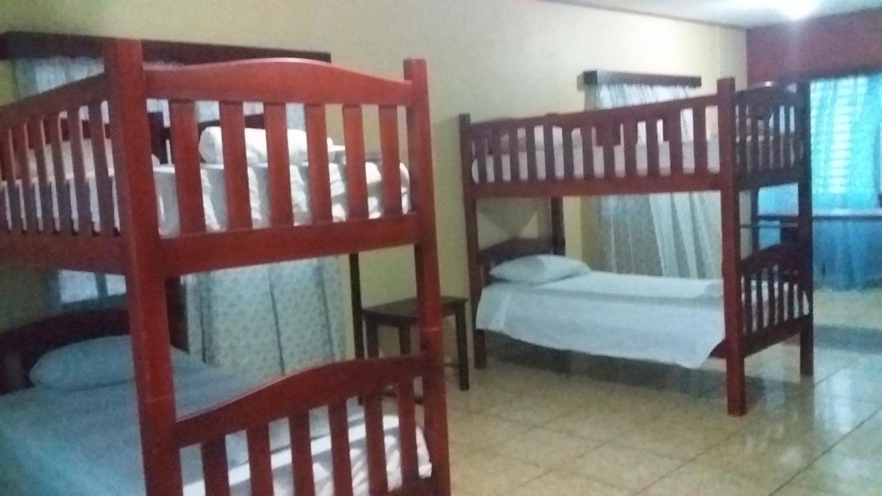 Hotel Casa Marina La Ceiba Buitenkant foto
